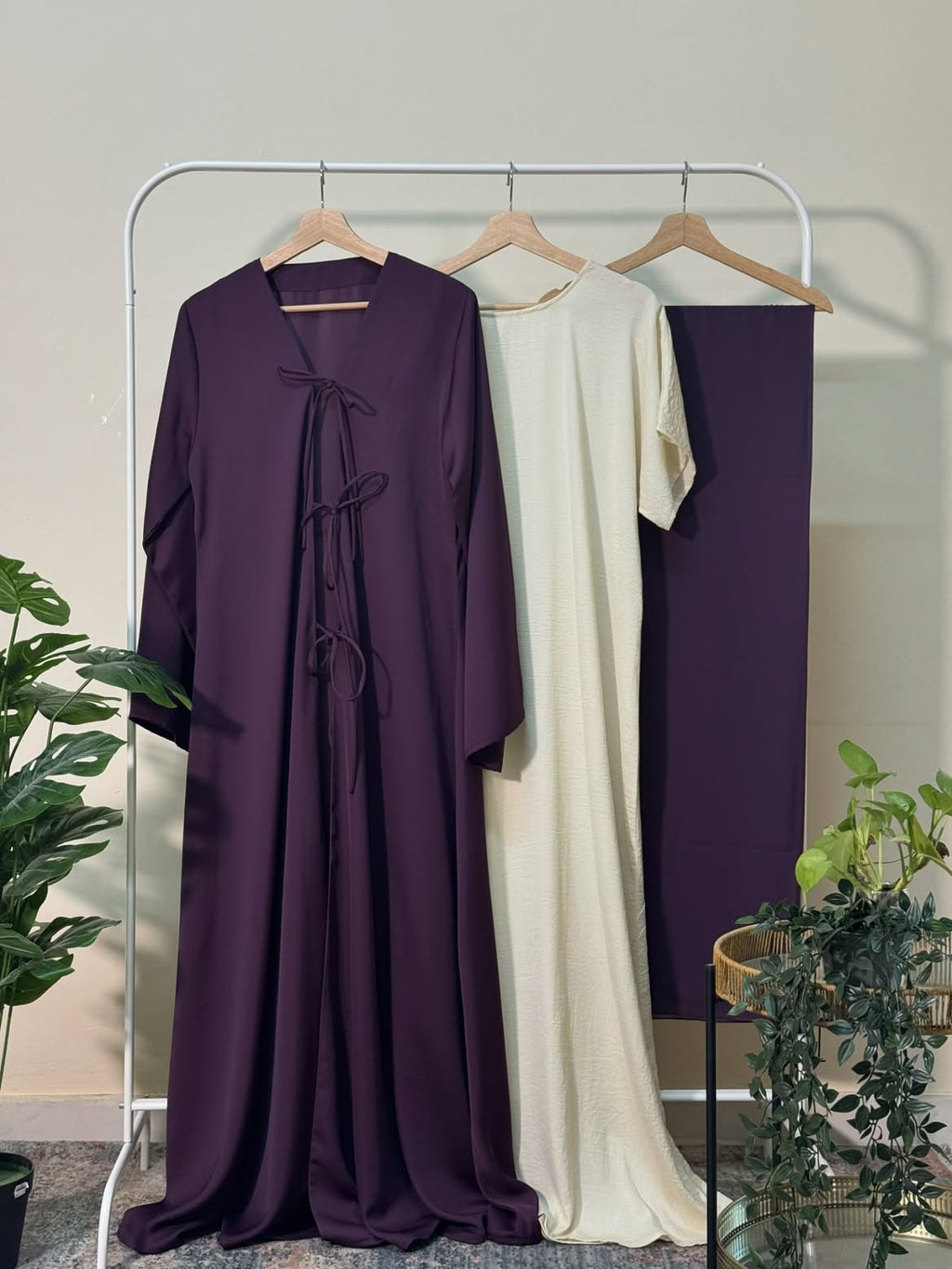 Tie nida abaya